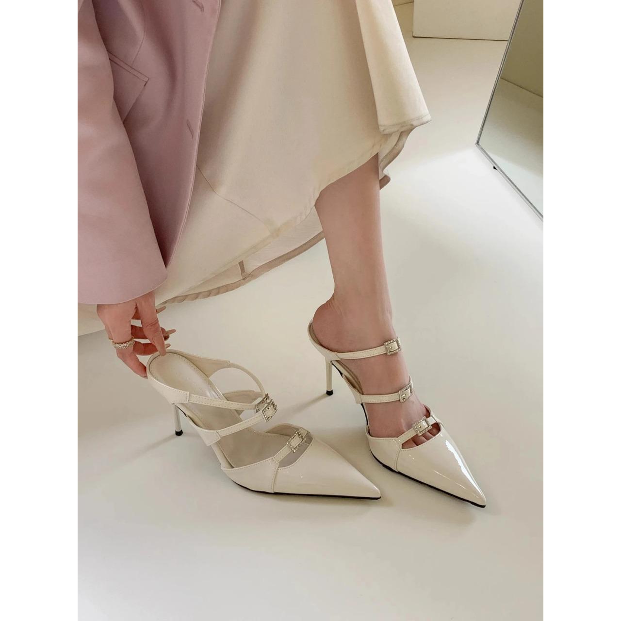 

Женские шлепанцы на высоком каблуке в стиле панк, модные летние модные летние сандалии с пряжкой на тонком каблуке с острым носком, женская обувь на тонком каблуке 8 см 40 белый