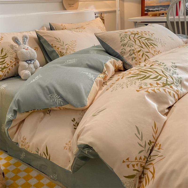 Bedding Four-piece Set, Cotton Pure Cotton Floral Quilt Cover, Bed Sheet Dormitory Three-piece Set