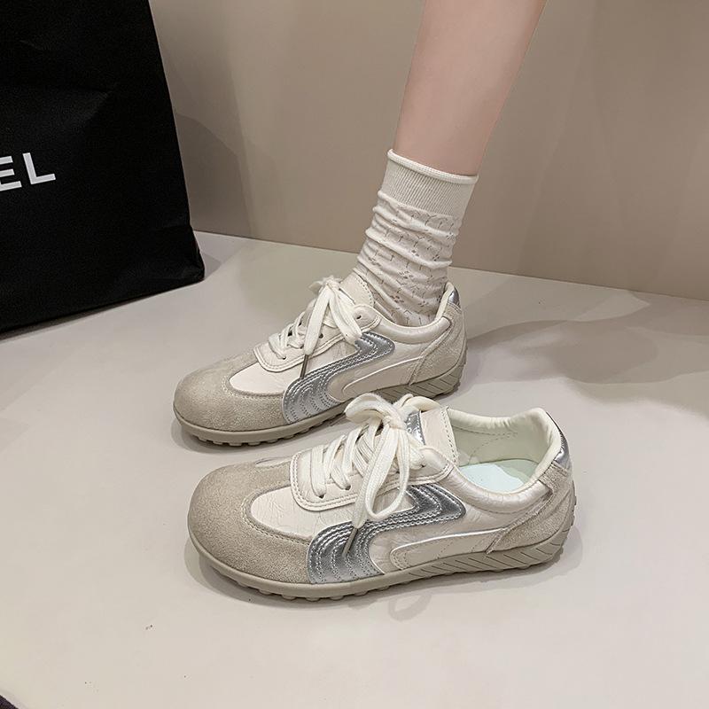Korean Version of Casual Design White Shoes Women's 2025 Autumn New Trend Comfortable Versatile Not Tired Feet Round Head German Training Shoes