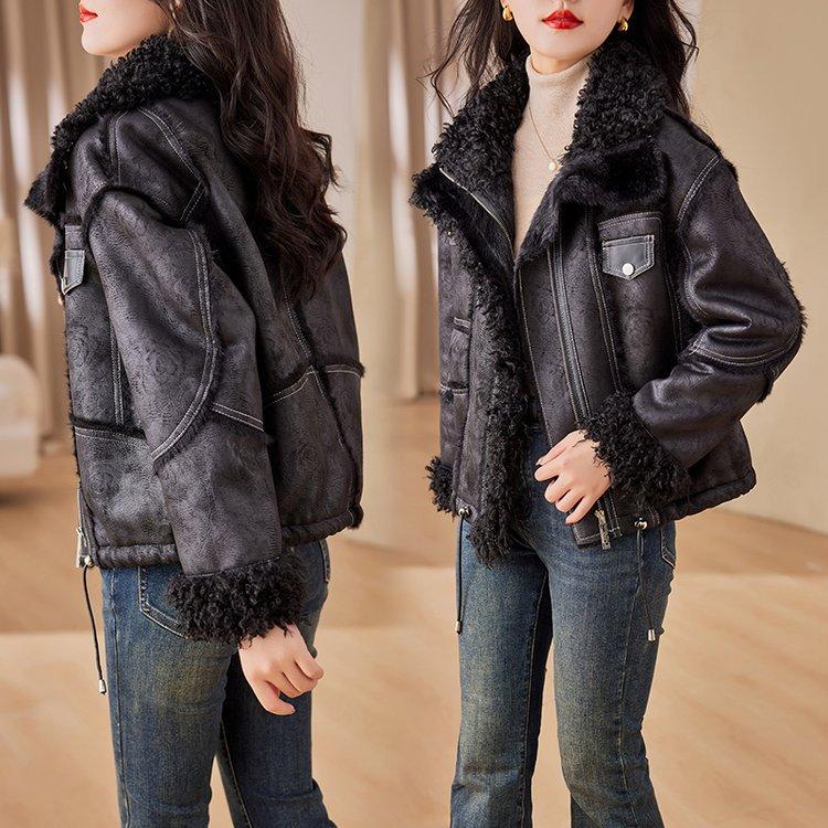 Pelzintegrierte Jacke Damen Winter Ausländischer Stil Fortgeschrittener Sinn Verdickt Warm Mütterlich Altersreduzierende Lederjacke