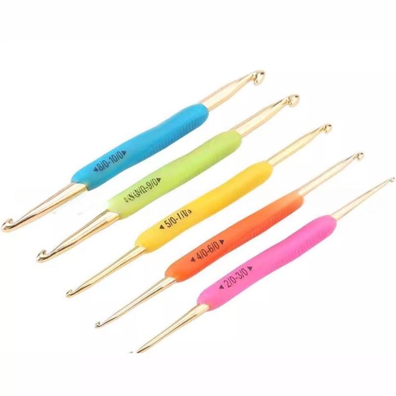 Färg TPR TPR mjukt gummi dubbelsidig aluminium virknål, hushållshandgjord dubbelsidig stickverktyg tröjkrok 5 st