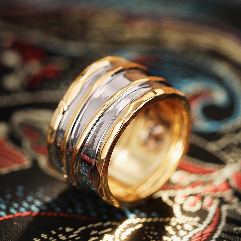Huitan Gorgeous Women Two Tone Ring Inlaid Sparkling Round CZ Fashion Vintage Accessories for Wedding Party Versatile Jewelry