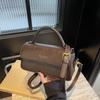 Retro Small Bag, Casual Single-shoulder Crossbody Bag, Fashionable and Simple Commuting Hand-held Small Square Bag