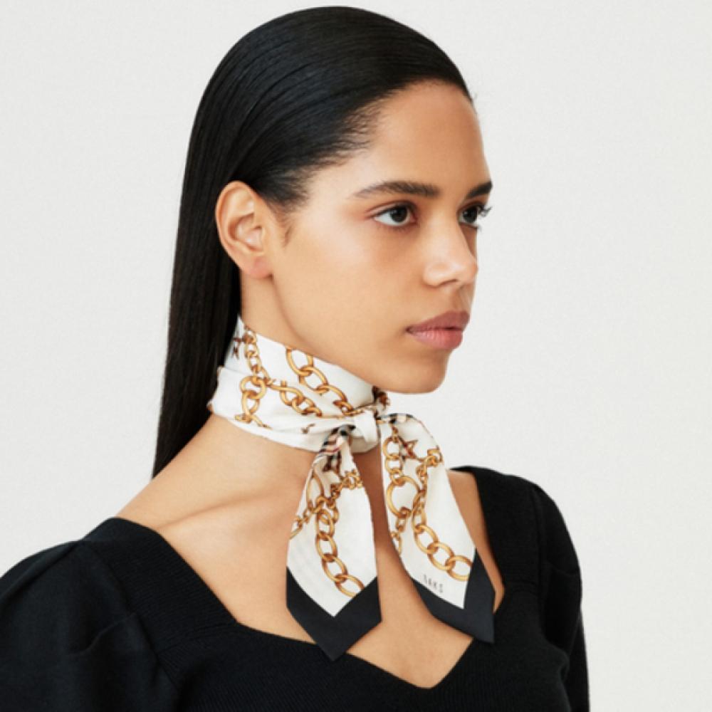 Daks Beige Chain Print Silk Scarf Petit Dcsc3f821i2 Single option