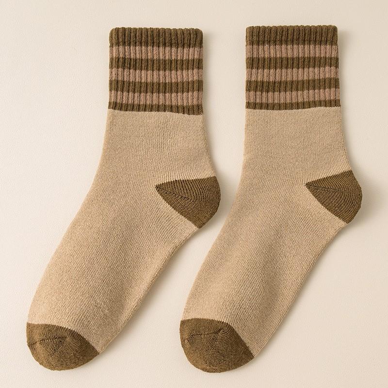 Autumn Winter Thicken Terry Mid-tube Socks Women's Warm Comfortable Unisex Couple Socks Breathable Home Sleeping Floor Socks