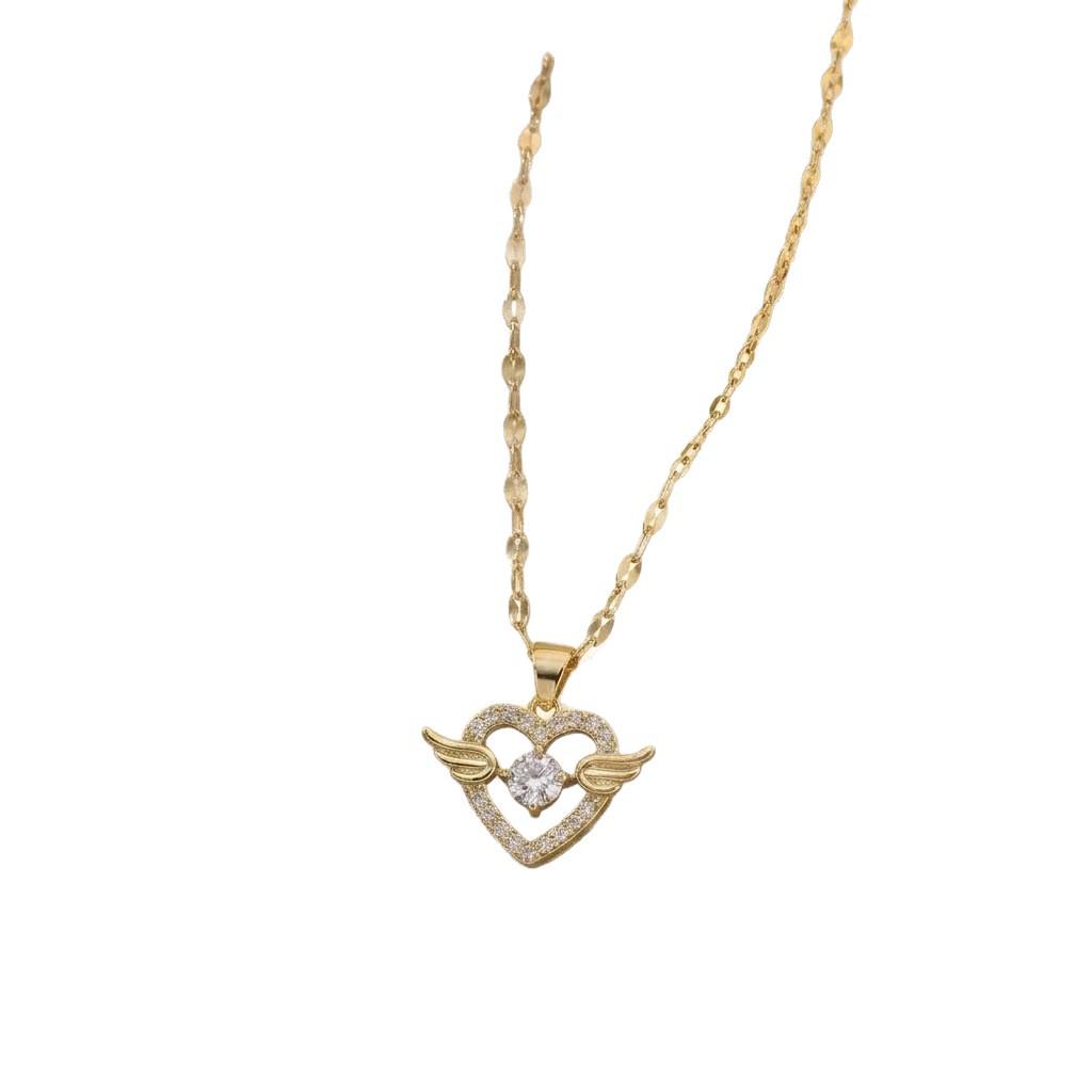Women's Versatile Zircon Heart Pendant Necklace in Titanium Steel