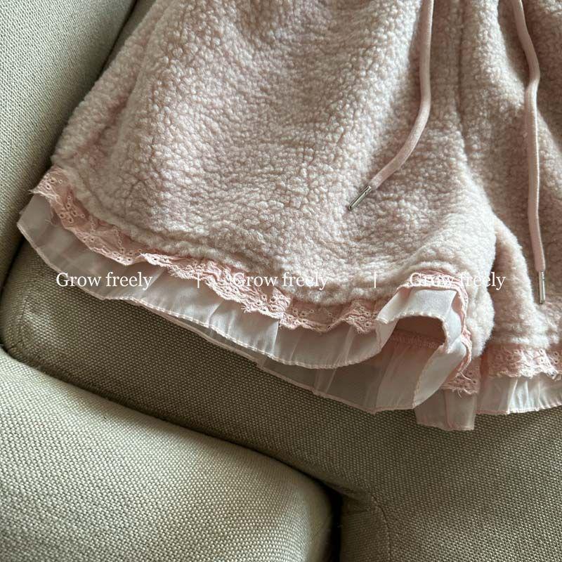 Women's Lambswool Lace Bootcut High-Waisted Shorts - Autumn/Winter 2025 Collection, Trendy Wide-Leg Design.
