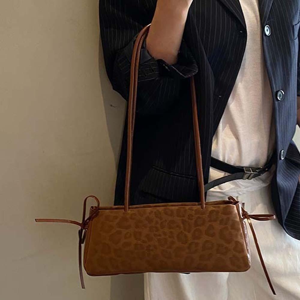 Large Capacity Leopard Print Underarm Bags Sweet PU Shoulder Bag French Stick Handbag School