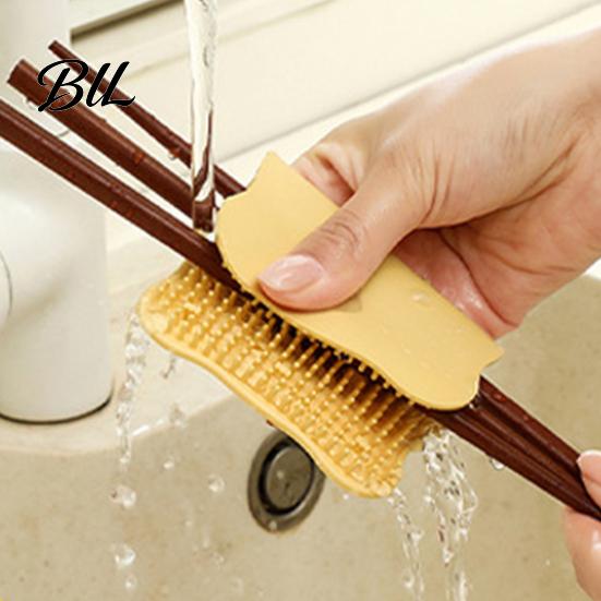 Soft And Hard Bristle Brush Cleaning Food Grade Silicone Bristles Multi-purpose Fruit Double-sided Vegetable Scrubber with Scraper Hanging Hole