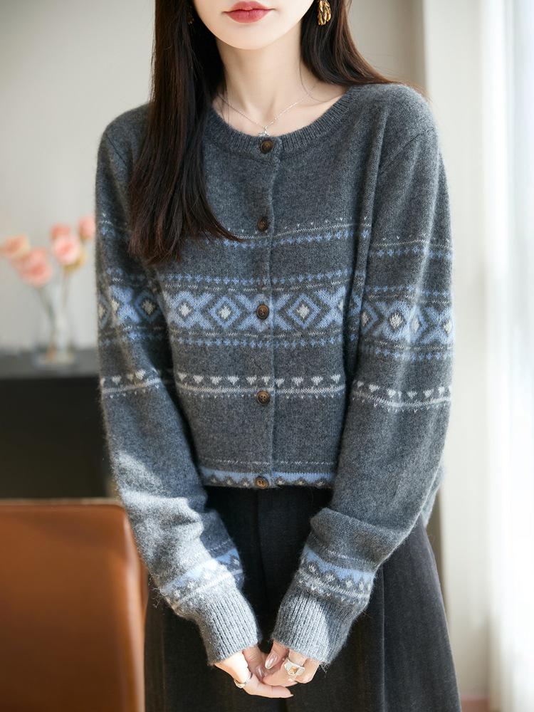 Women's French Retro Fair Isle Knit Cardigan: High-End, Versatile, Warm Sweater for Spring and Autumn