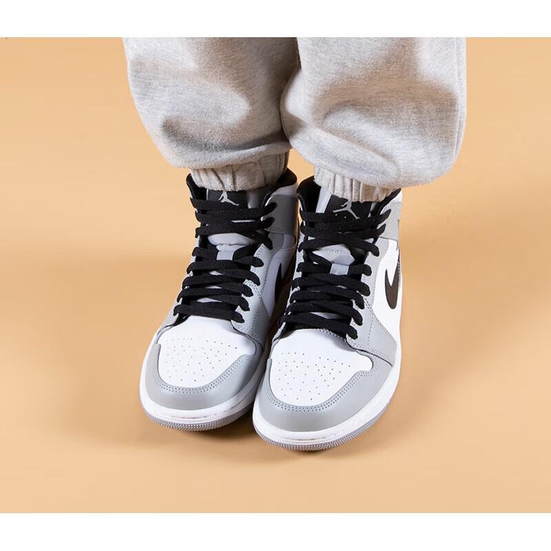 Jordan 1 Mid Light Smoke Grey GS 554725-092