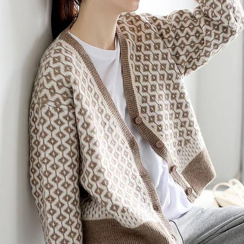 Autumn Winter Korean Retro Sweater Cardigan Jacket Women's Ins Temperament Contrasting Color V-neck Diamond Grid Thick Loose Outer Outfit
