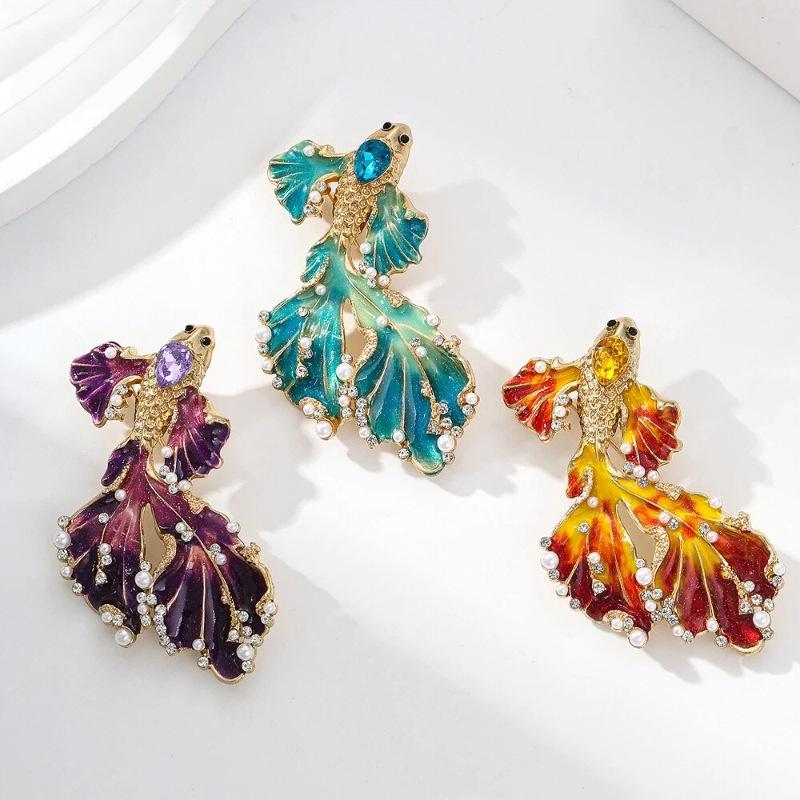 Light Luxury Long-Tail Goldfish Brooch Enamel Sea Animal Fish Brooch For Women Clothes Backpack Pins Gifts