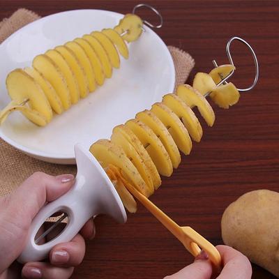 Ruota affettatrice per patate Tagliapasta a spirale intrecciata in plastica in acciaio inossidabile Whirlwind Manuale fai-da-te Gadget da cucina creativi HMKH YSXX