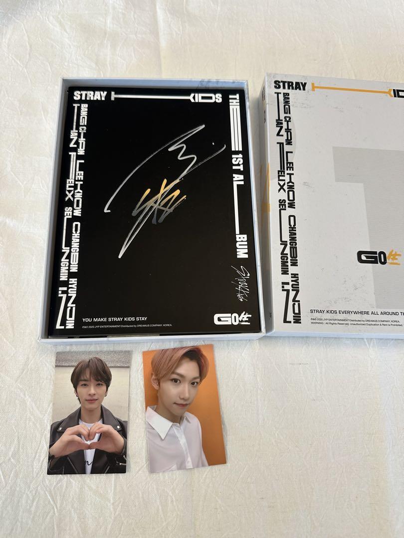 

[USED] Stray Kids Album GO Live Han Autographed with Trading Card
