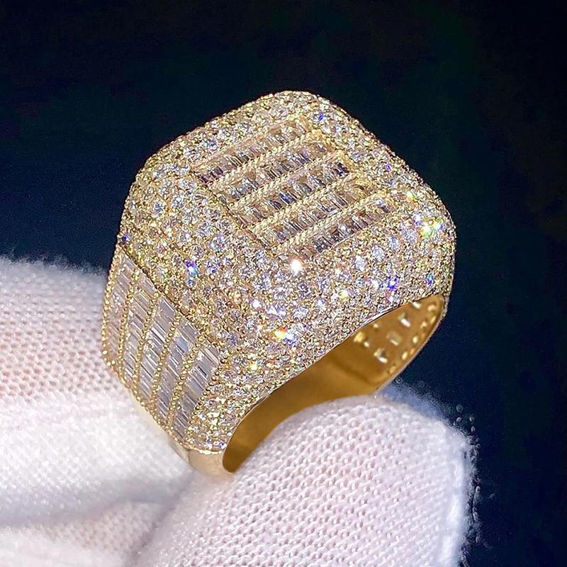 Huitan Luxury Geometric Women Ring Gold Color Fashion Wedding Lady Accessories with Shining CZ Noble Gorgeous Party Zircon