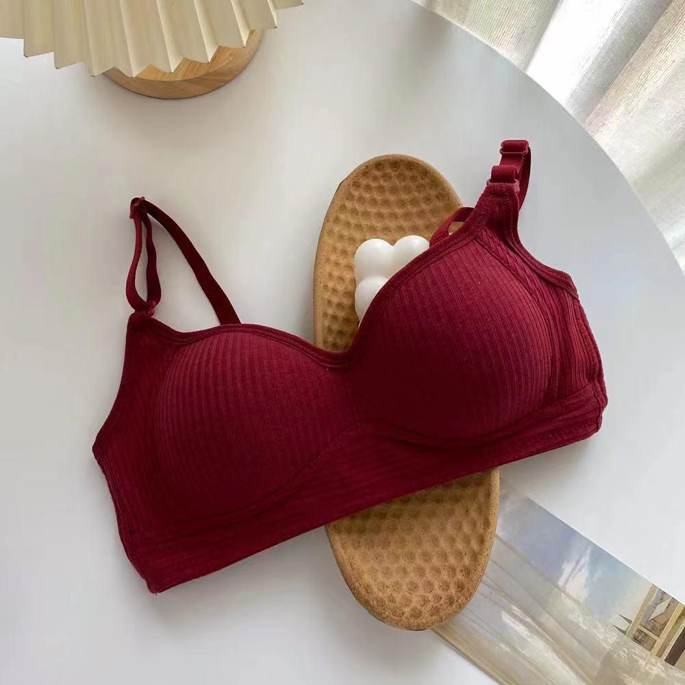 Seamless Push-up Bralette for Small Chests: Comfortable, Wire-free, Side Support