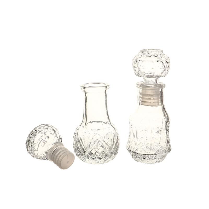 1Pc 50ml Whisky Glass Liquor Bottles With Screw Cap For Alcohol Carved Perfume Honey Jar Mini Container Wedding Handmade Gift