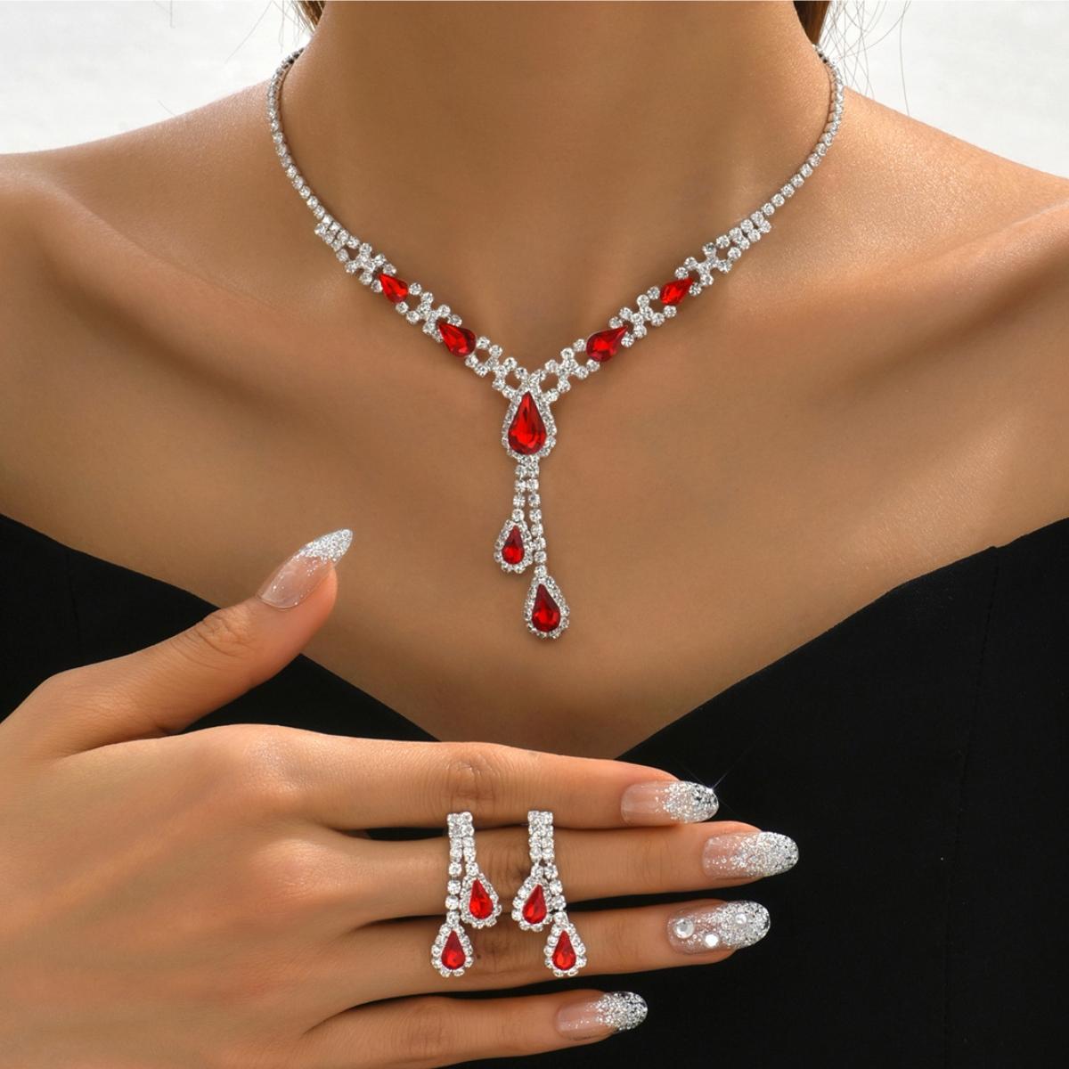 

Cross border Wedding Bridal Sunflower Water Drop Pendant Necklace Earring Set Women s Full Diamond Dress Party Accessories
