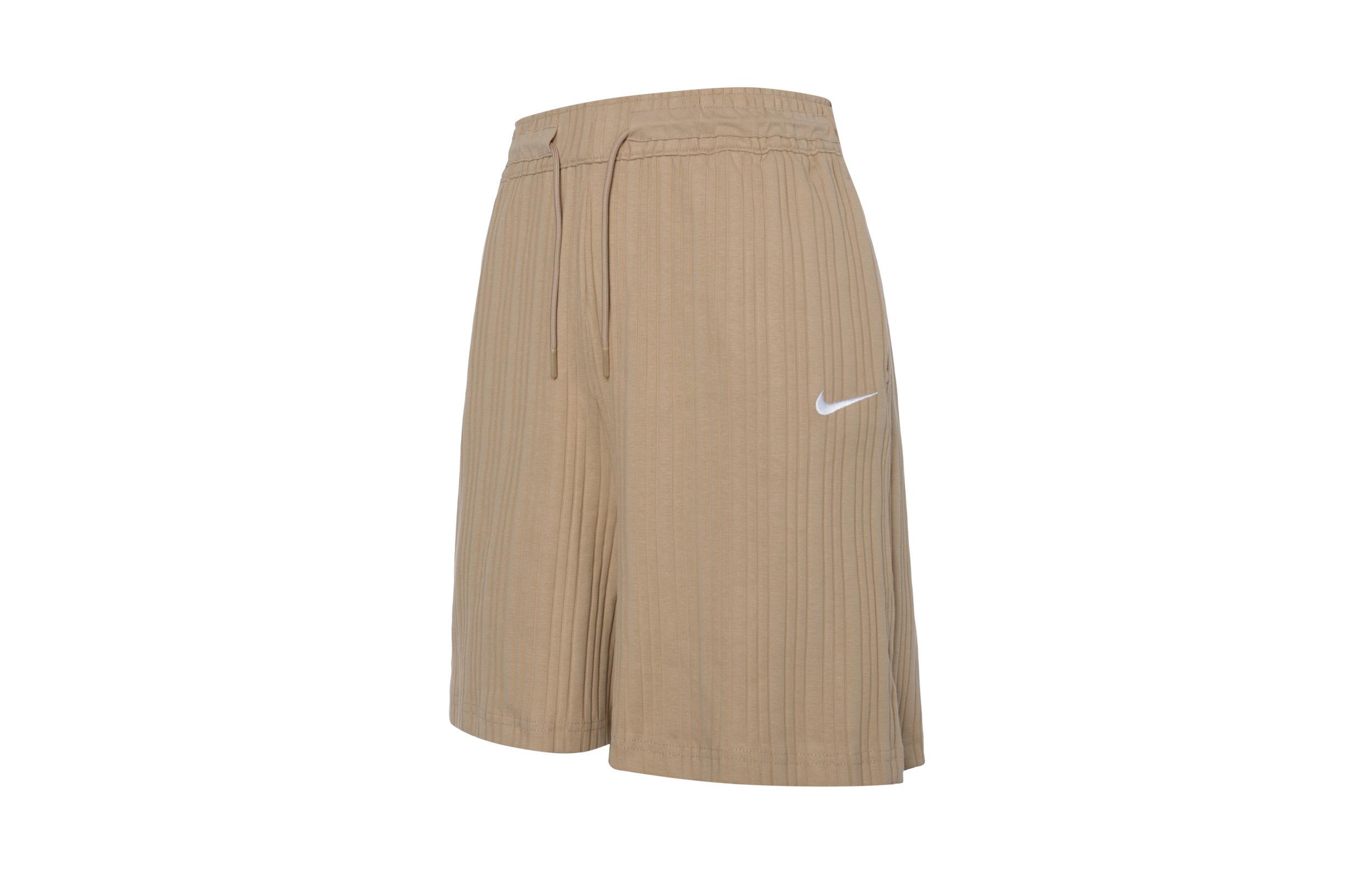 

Nike Casual Shorts Women s Taraxacum/White Moderate DM6402-200 L