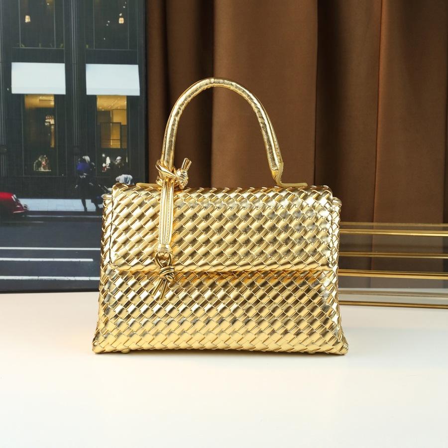 Niche Design Hand-Woven Women'S Bags, Simple Atmosphere, Commuting Briefcase, Casual Versatile Handbag, Small Square Bag