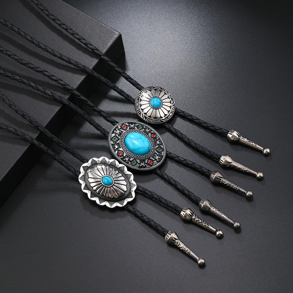 Adjustable Western Cowboy Bolo Tie with Alloy Pendant and Leather Necklace