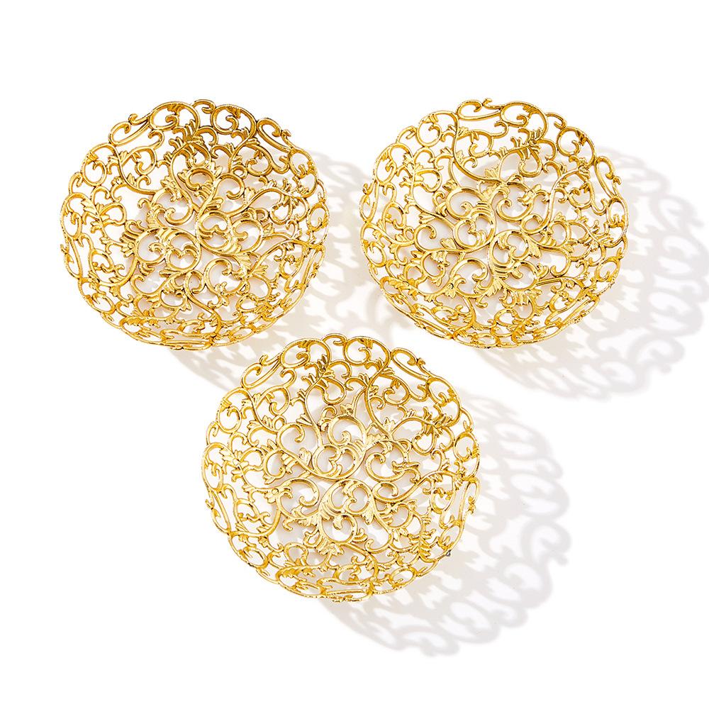 

Round Decorative Small Plate with Hollow Carved Design for Wedding Party Snack Serving Dessert Display Set of 3 Pieces One Size
