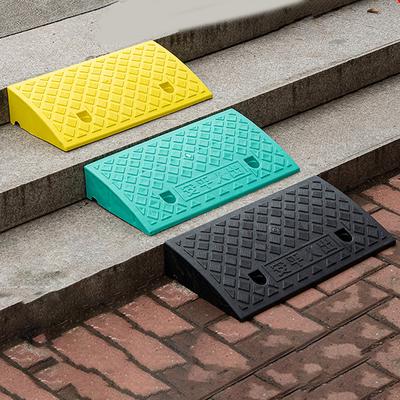 1Pc Plastic Kerb Ramp Non-Slip Threshold Ramp 30/40/50MM Height For Cars Bicycles Wheelchairs Going Uphill Smooth Transitions