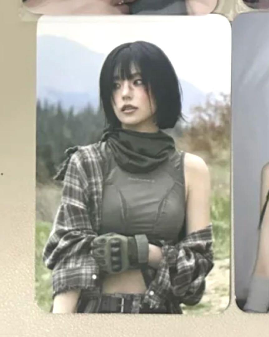 

[USED] itzy Yeji GWBG withmuu Pre-order Limited Trading Card B