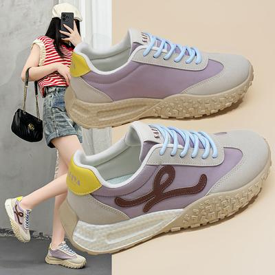 Nouvelles Baskets Décontractées d'Été Respirantes Légères à Semelle Souple pour Femmes Chaussures à Panneaux de Cuir de Niche Rehaussées pour Femmes