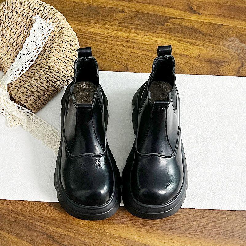 Retro Versatile Platform Chelsea Boots 2025 New Autumn and Winter Foreign Versatile Super Martin Boots British Short Boots