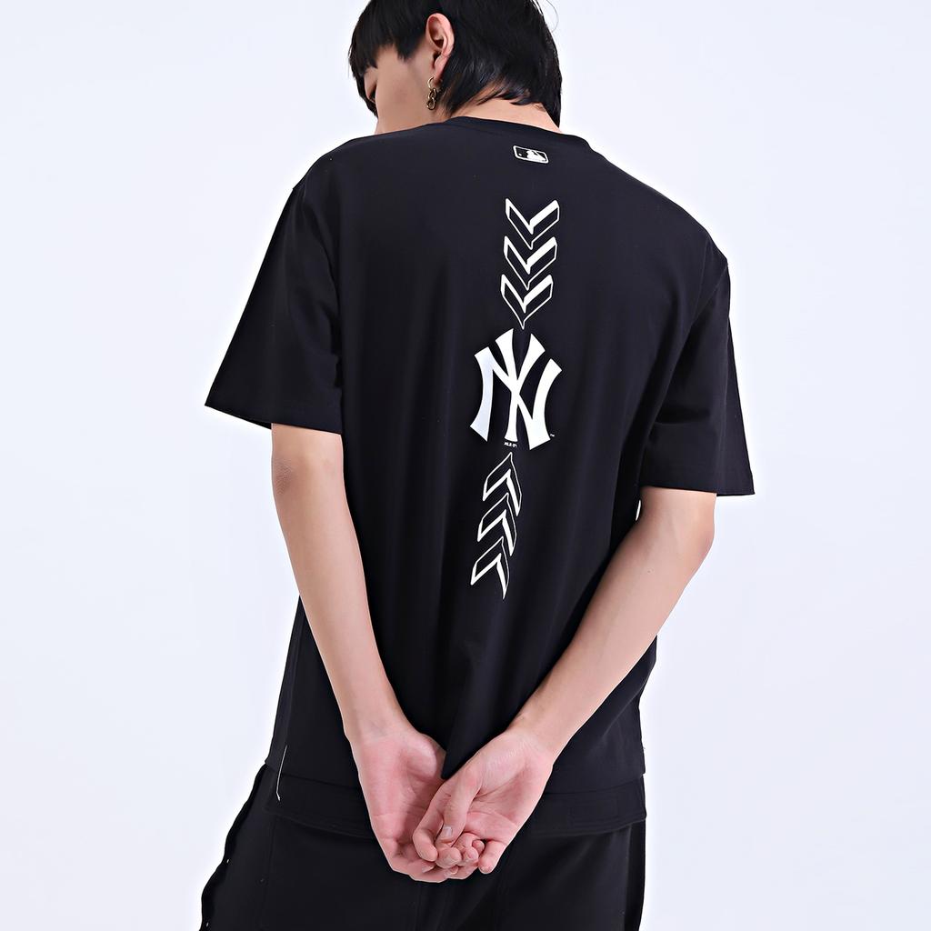 New MLB New York Yankees T Shirt Unisex Black 31TSS3131-50L