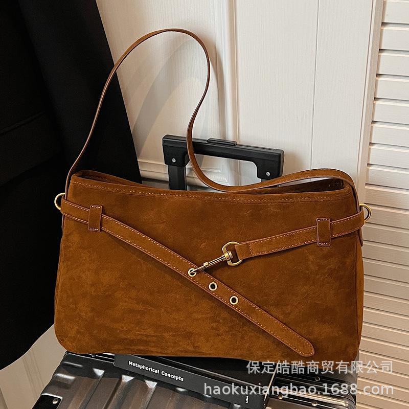 Frosted Retro Bag Women's Large Capacity 2025 New Autumn and Winter Versatile Shoulder Underarm Bag Casual Work Commuter Bag