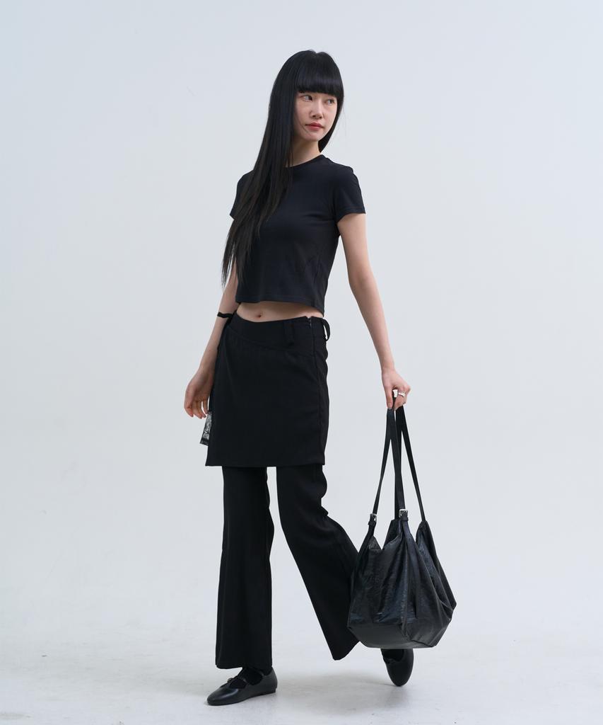 Yuseuteule Waist Embroidered Short Sleeve T-Shirt (Black)