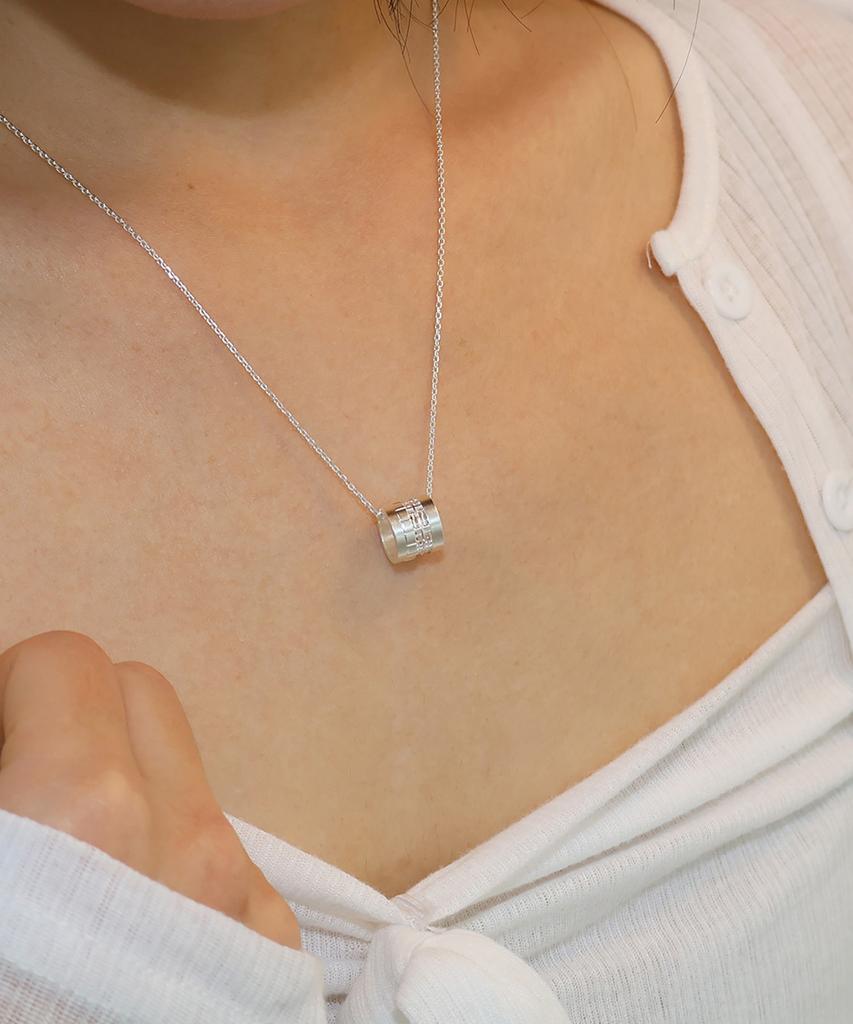 Mondeligne Luminelle Necklace