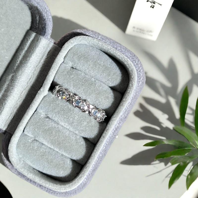 French Light Luxury Cross-Color Mixed Zircon Rose Open Ring Ring Women'S Niche Premium Thorn Ring