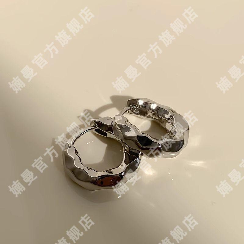 

Модные женские серьги-гвоздики из металла с серебряной иглой 925 пробы 2025 года - Элегантный стиль интернет-знаменитости серебряный