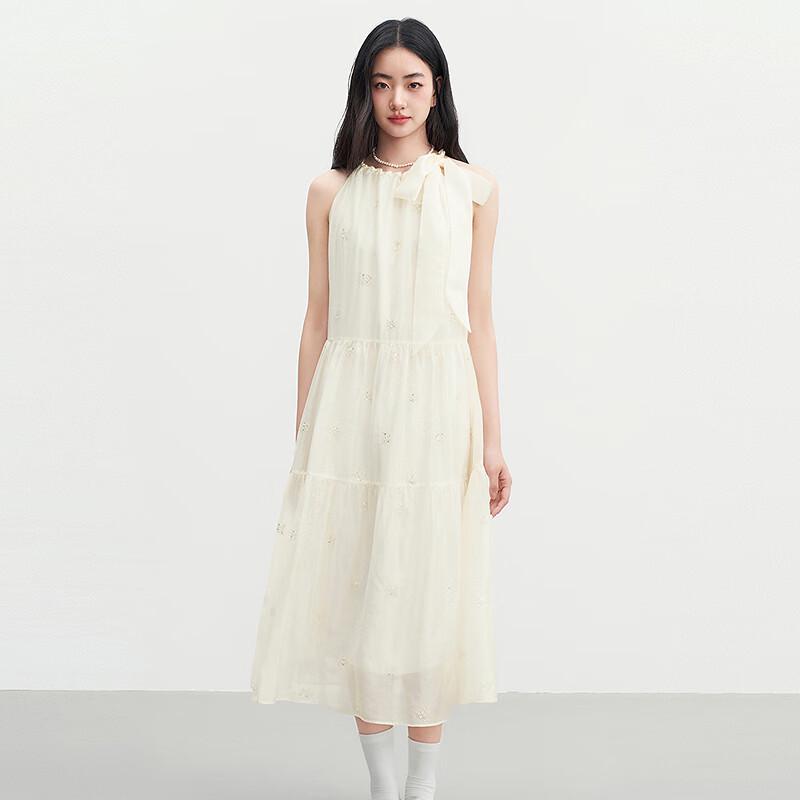 

Embroidered Halter Neck Woven Maxi Dress L