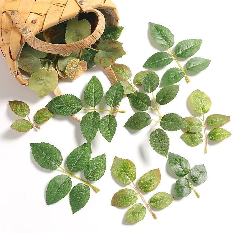 30/50Pcs Silk Rose Artificial Leaves Home Room Decor for Wedding Decoration Bride Wrist Flowers Artificial Plants DIY Gift Box