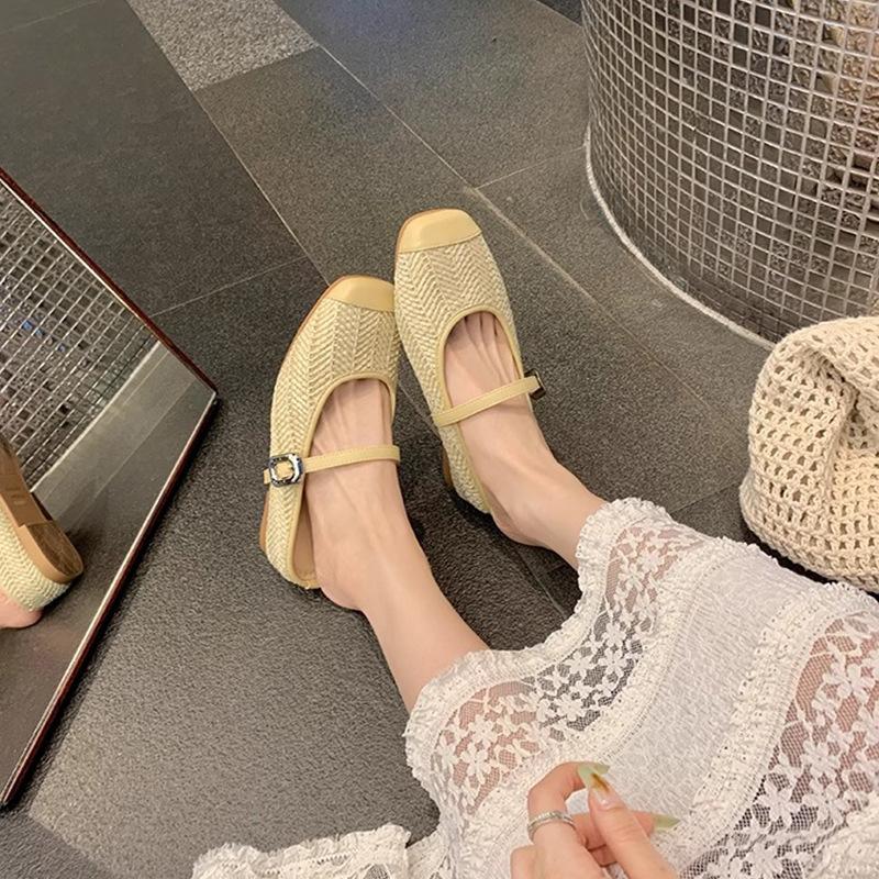 Grape Mother with the Same Height Increased by 5cm~ Leisure and Vacation Style Straw Woven Square Head Sandals Lazy Half Drag Women Summer Versatile