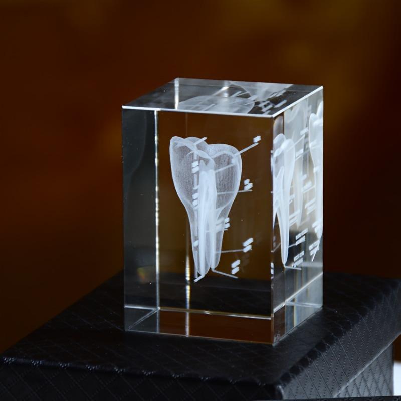 Model științific și educațional 3D cu gravură cu laser din cristal solid