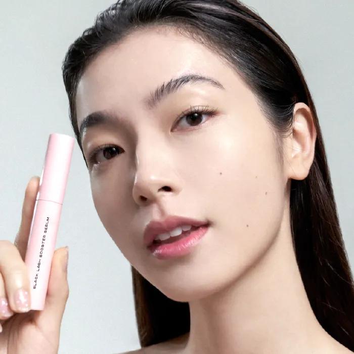 Lash Booster Serum 001 Svart (Høykonsentrert næring for fargede øyevipper)