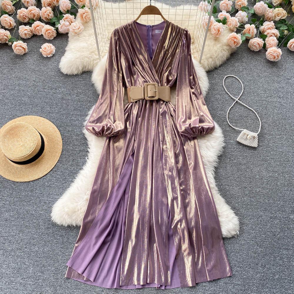 

RUGOD Европейские и американские платья Высококачественное темпераментное длинное платье с v-образным вырезом на талии, тонкое и легкое в зрелом стиле, длинное женское платье с большим вырезом One Size фиолетовый