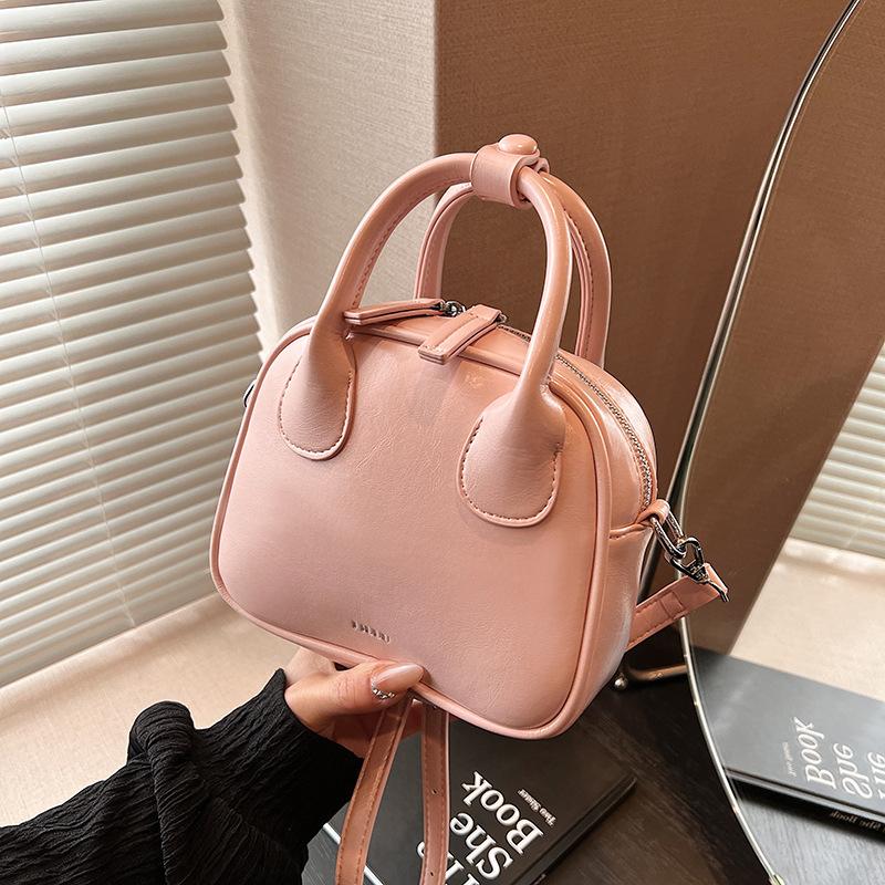 New Atmospheric Fashion Handbag Versatile Small Square Bag Shoulder Messenger Bag