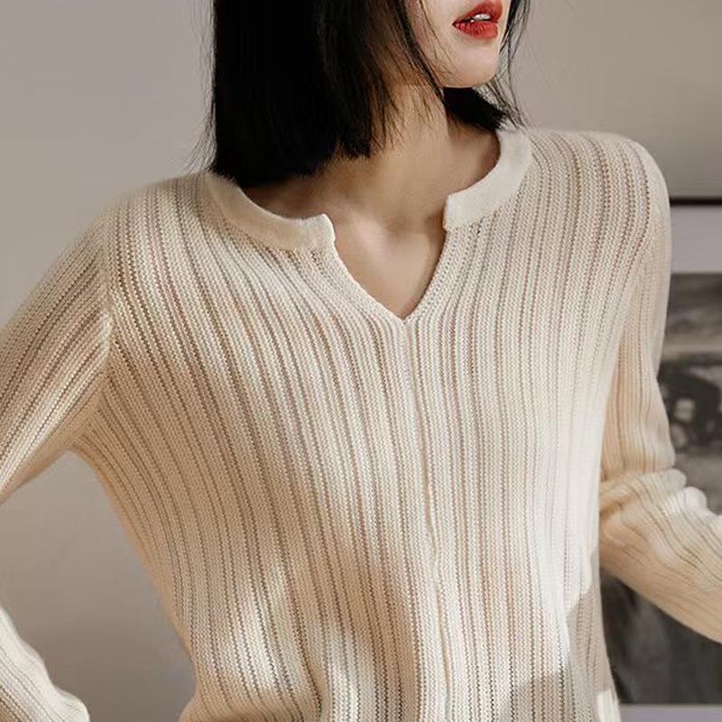 Women's Autumn/Winter Fine Wool Round Neck Hollow Stripe Long Sleeve Knitwear