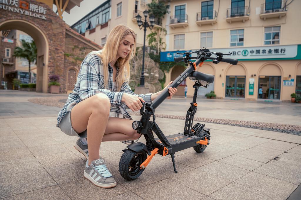 KuKirin G2 Pro Powerful Electric Scooter 48V 15.6Ah Lithium Battery 600W Motor 1000W Peak 45km/h Speed IP54 Waterproof
