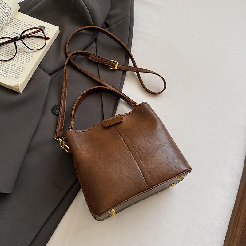 IELGY Fashion Commuter All-Match Messenger Bag Ladies Portable Bucket Bag
