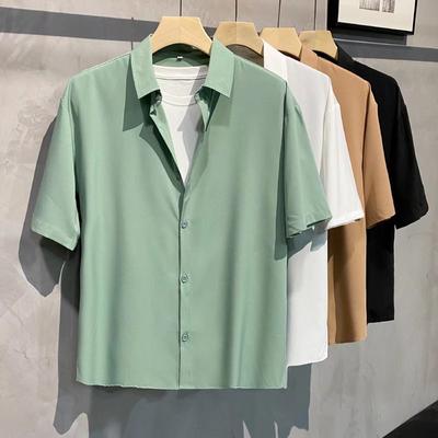 Sommer Männer Kurzarm weißes Hemd Anti-Falten Volltonfarbe Mode lässig lose Knopftasche Hemd Kleidung Top