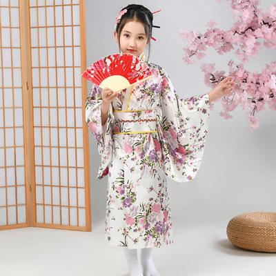 1 Sada Japonské kimono Živý potisk třešňových květů Snadné nošení Cosplay Škola