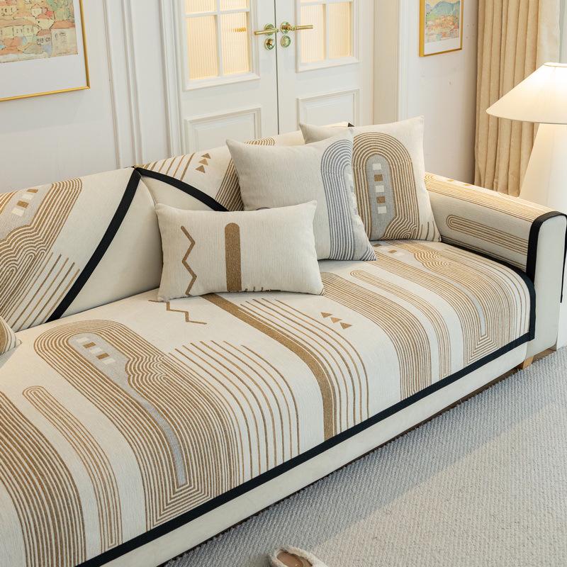 

Французский шенилловый нескользящий чехол на диван, универсальное тканевое полотенце для кожи на все сезоны, летняя коллекция 2024, подушка для сиденья 70*120 cm